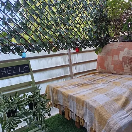 Lovely 2 Bedroom *