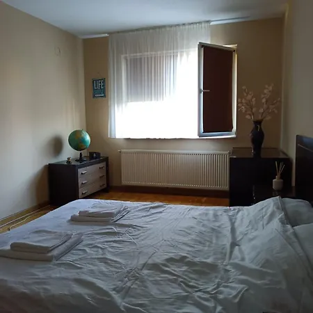 Lovely 2 Bedroom Cluj-Napoca